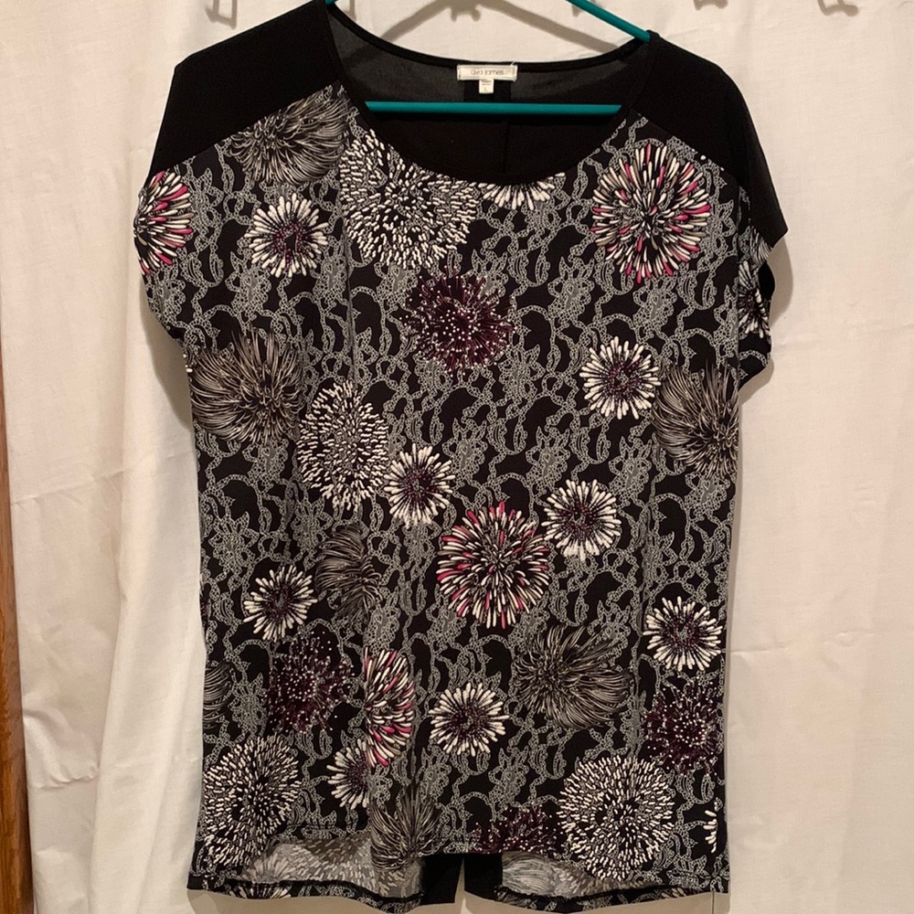 Black Womens top Size L
